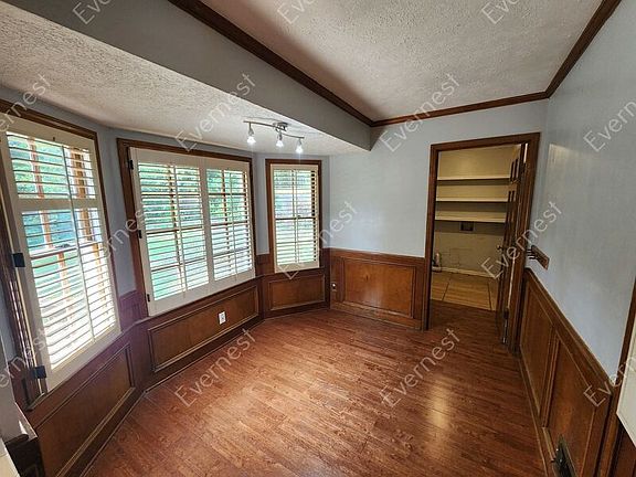 5th image of 3263 Kimberly Woods Ct SW