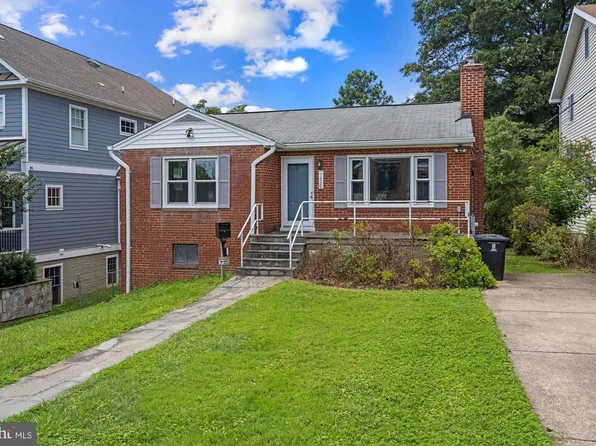 1520 N Randolph St, Arlington, VA 22207