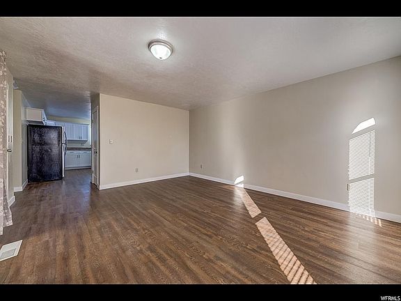 4th image of 3062 S Thorup Cir