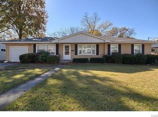 506 E 8th St, Washington, MO 63090