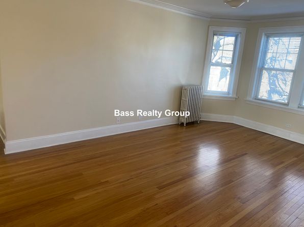 914 Crain St APT 1N