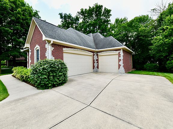 3rd image of 13558 Watercrest Dr