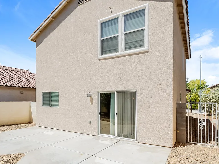 9522 Green Spruce St — Photo 17