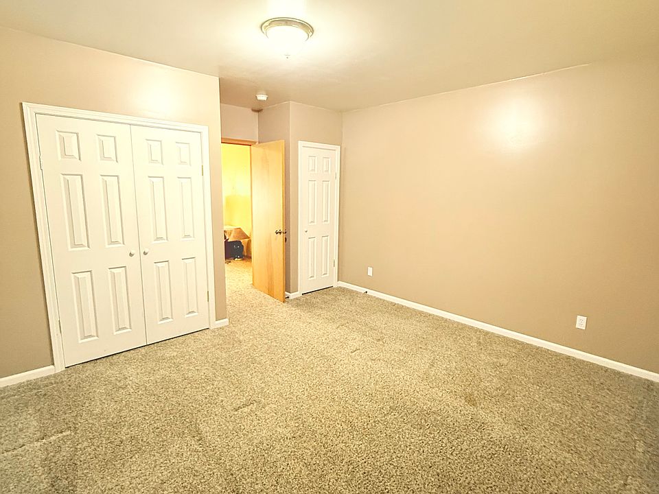 Downstairs bedroom