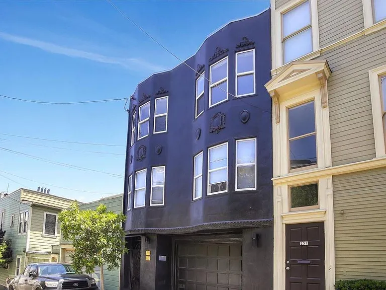 249 Rose St — Photo 1