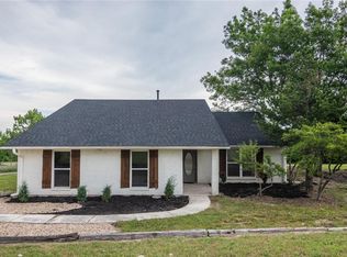 94 Kepler Rd, Van Alstyne, TX 75495