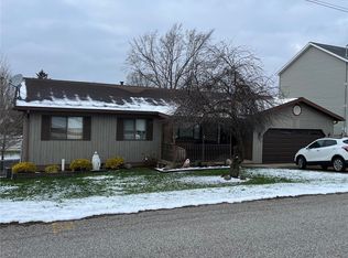 1138 Belleview Dr, Erie, PA