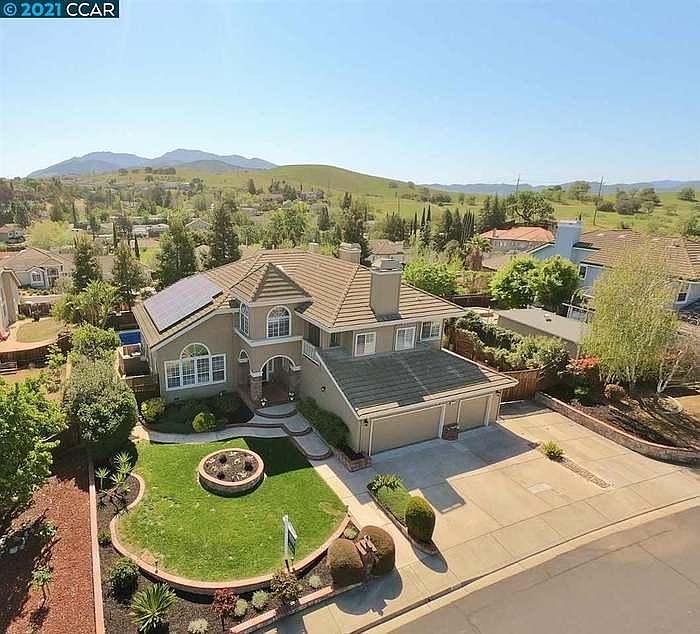 Main house and neighborhood