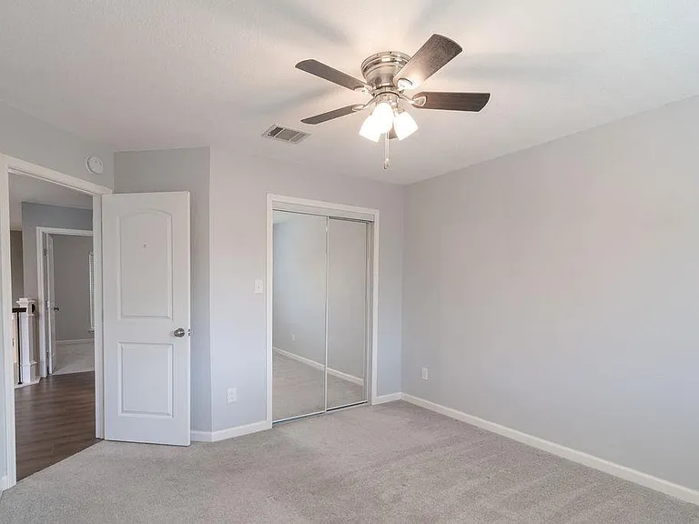 8319 Columbia Falls Dr — Photo 13