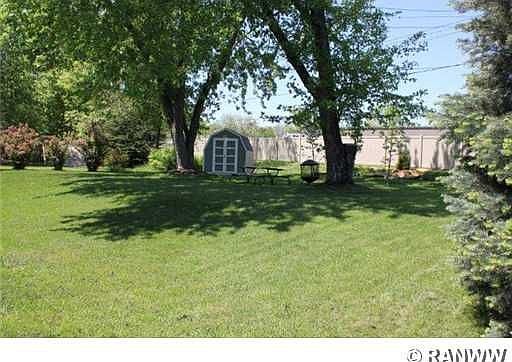 3rd image of 1619 5th Ave E