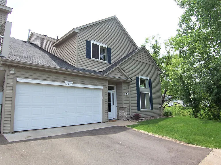 3531 Abercrombie Ln — Photo 1
