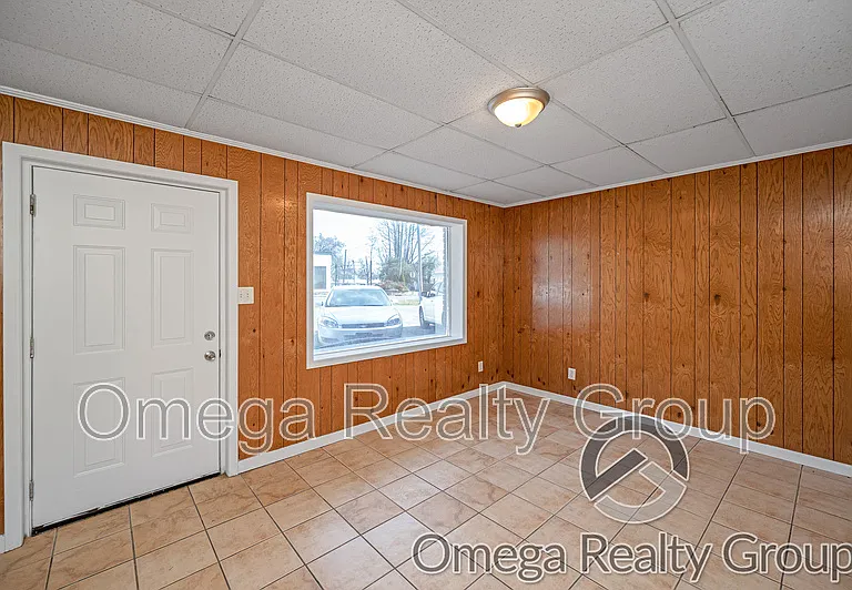 1610 6th Ave S #5 — Photo 3
