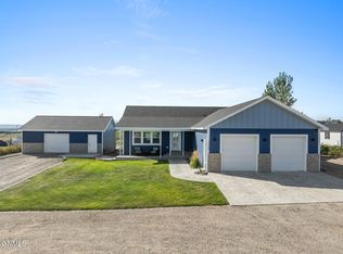 14006 Prairie Ln, Williston, ND 58801