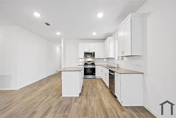 1316 Ventura Creek Dr — Photo 21