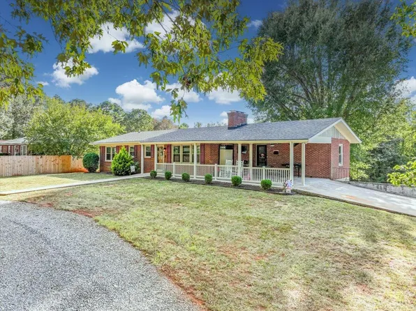1065 Lynch Mill Rd, Altavista, VA 24517
