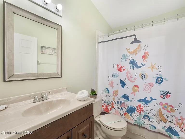 Eagle Peak Dr — Photo 15