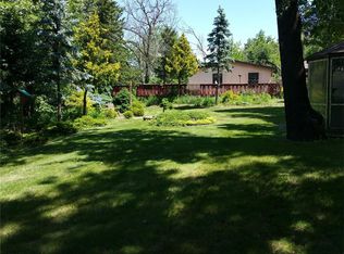 9301 Horseshoe Lake Rd, Cedar Rapids, IA 52411