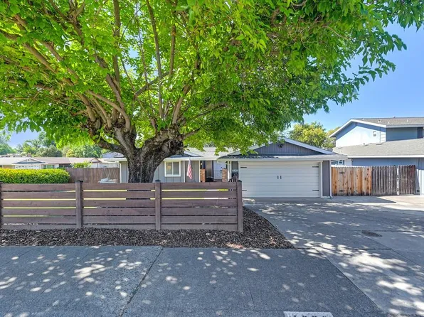 6828 Will Rogers Dr, Fair Oaks, CA 95628