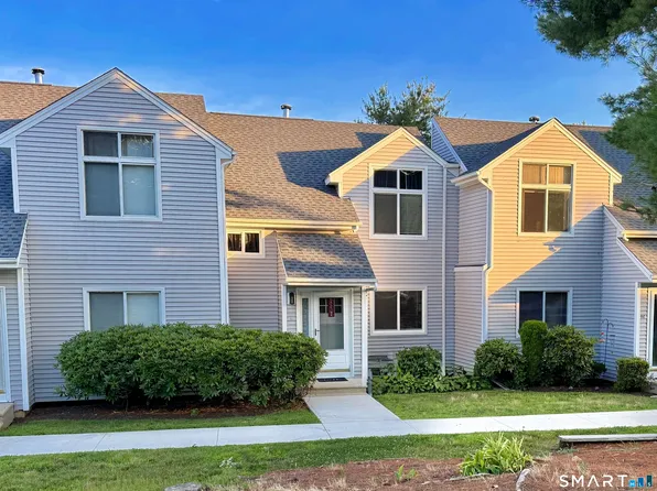 11 Lilac Drive #B, Seymour, CT 06483