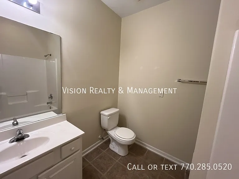 119 Kaiser St — Photo 31