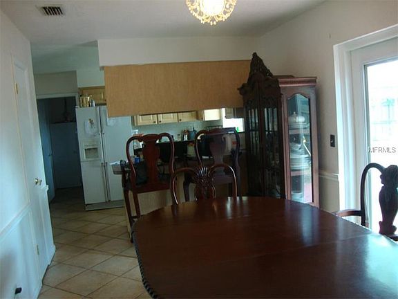 5th image of 4404 Golfwood Blvd