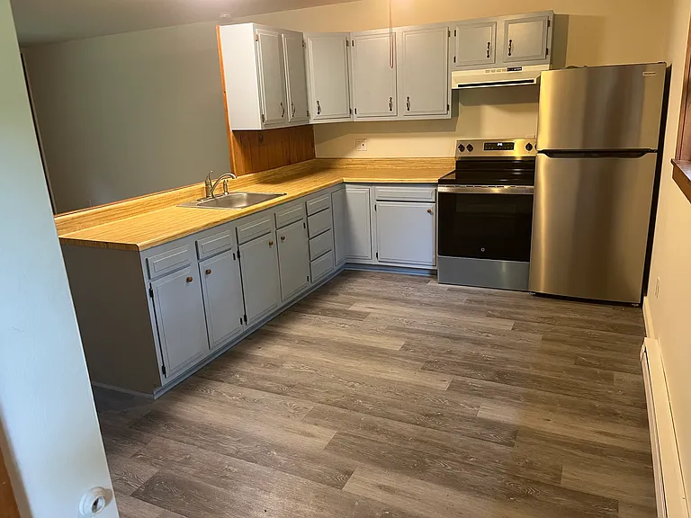 30 Blue Echo Rd #E — Photo 1
