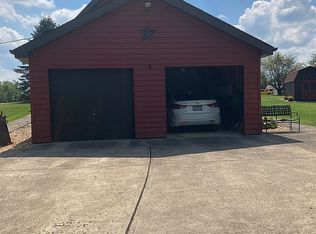 205 Cole School Rd, Avella, PA 15312