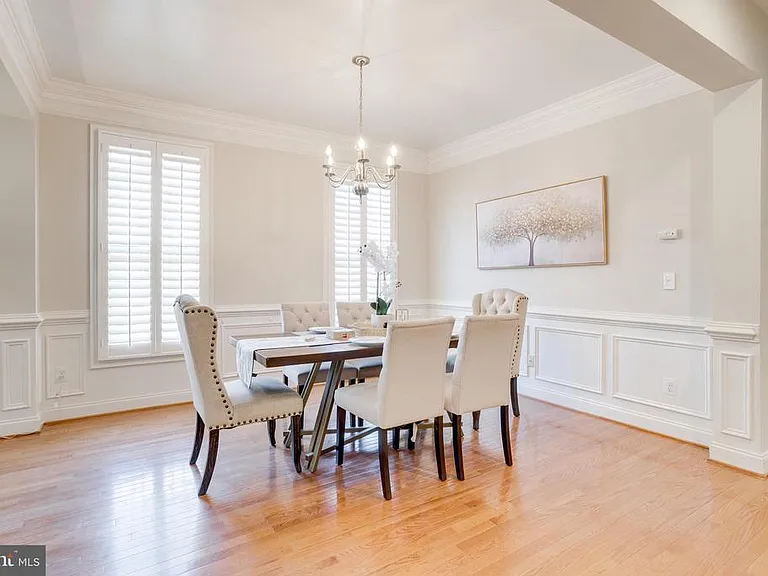 8320 Dockray Ct — Photo 10