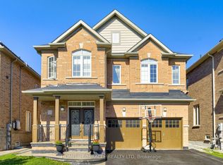 26 Fitzgibson St, Brampton, ON L6Y5Y2