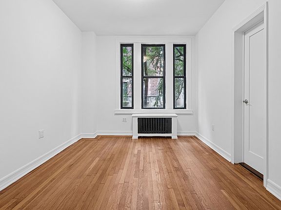 4th image of 347 W 55th St APT 2F