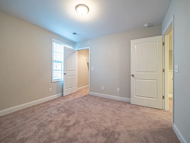 3057 Girard Dr — Photo 47