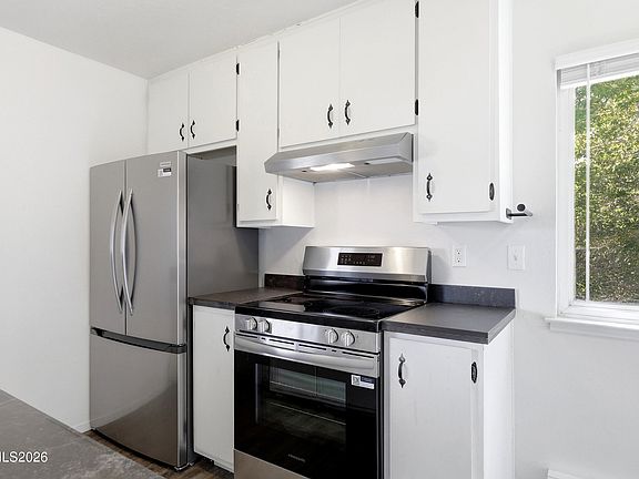 4th image of 650 Jamaica Ave APT 4