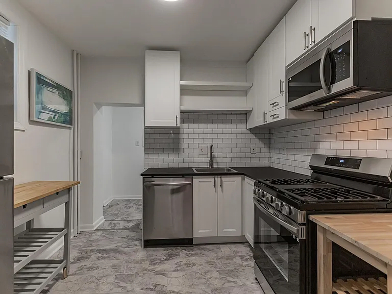 Kitchen 1