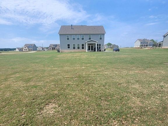 3rd image of 109 Leveret Rd