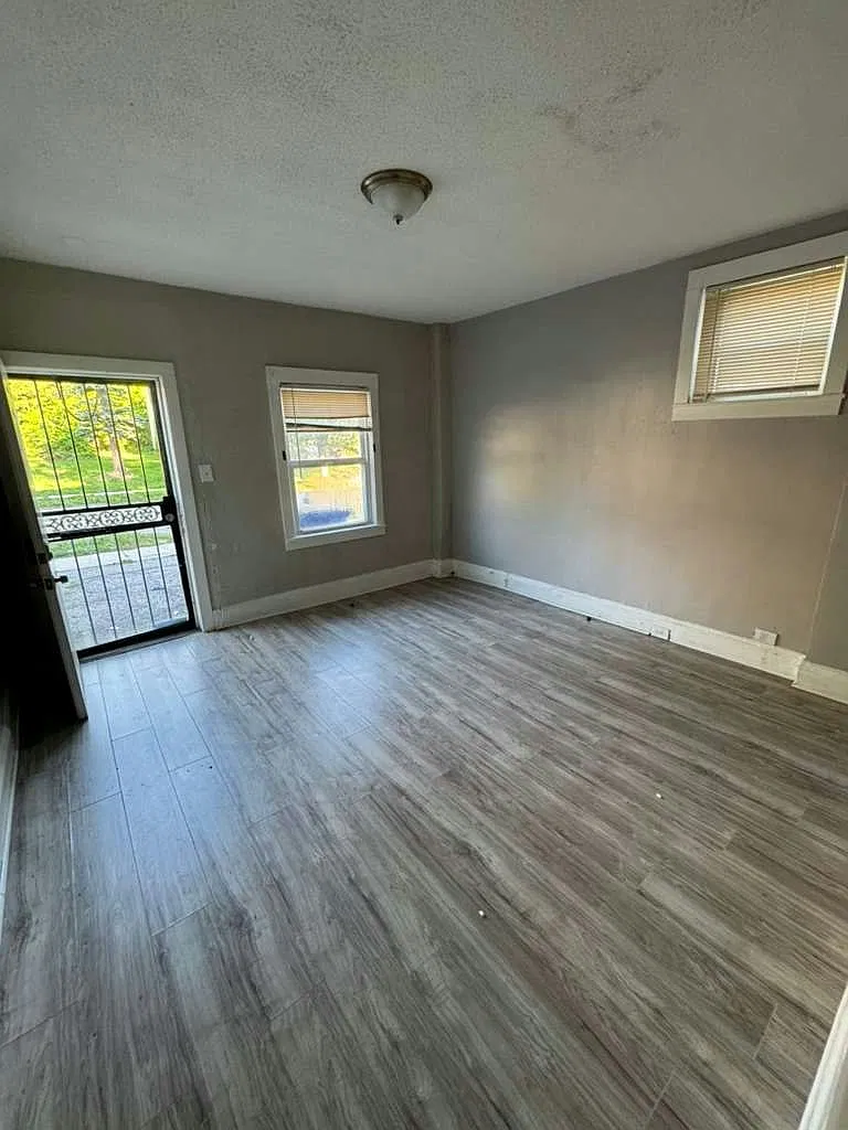 3362 East 145th Street, Unit M4 — Photo 1