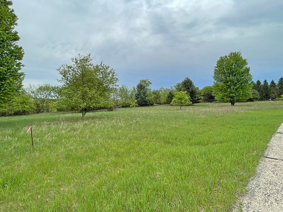 1st image of LOT 8 E Redstone Ct