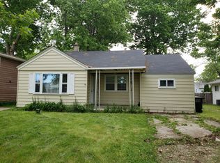 131 S Cogswell Dr, Silver Lake, WI 53170