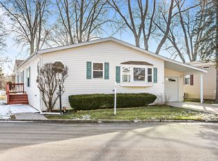 1143 Lakeview Rd, Elgin, IL 60123