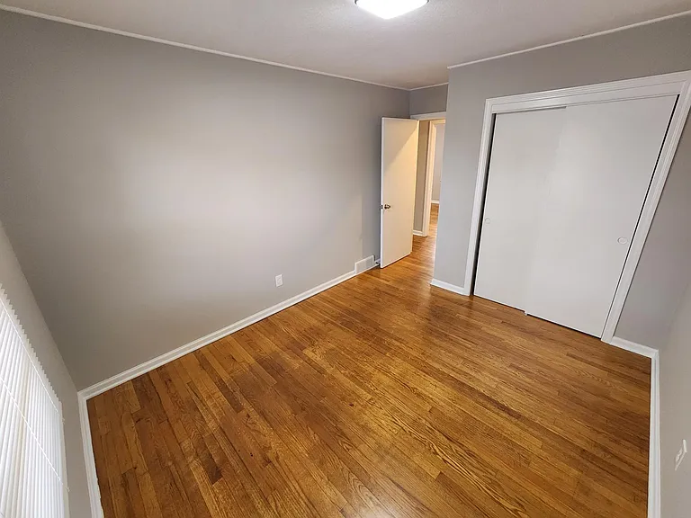 7331 Olive St — Photo 15