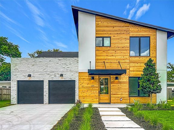 3rd image of 1205 Falcon Dr