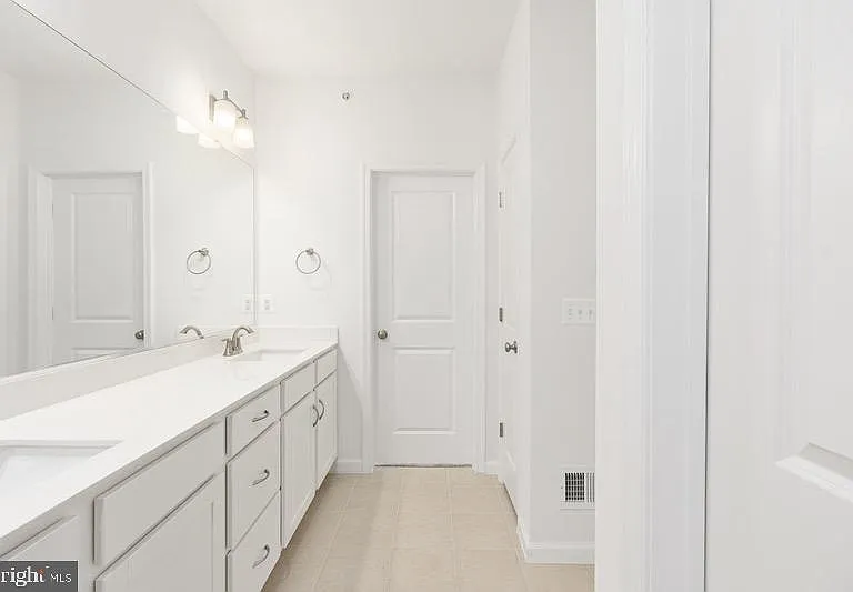 2514 Neabsco Common Pl — Photo 8
