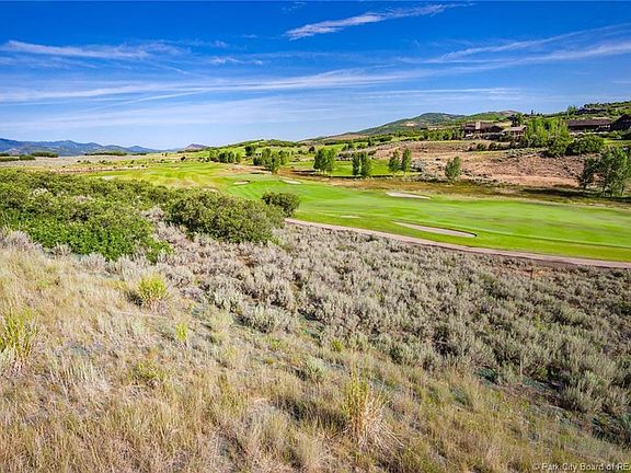 3rd image of 9470 N Uinta Dr