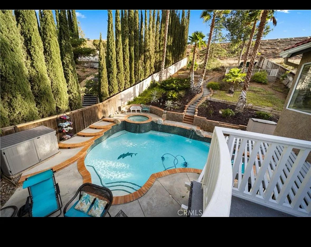 6 bed, 2.5 bath, 3000 sqft, $4,600 — Photo 4