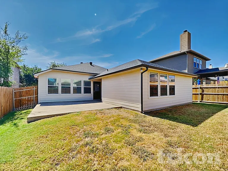 12608 Summerwood Dr — Photo 16