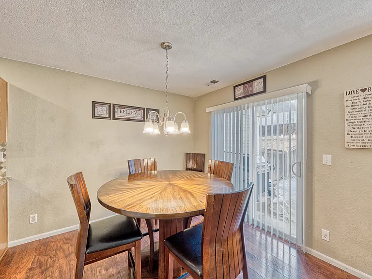 10981 York St — Photo 5