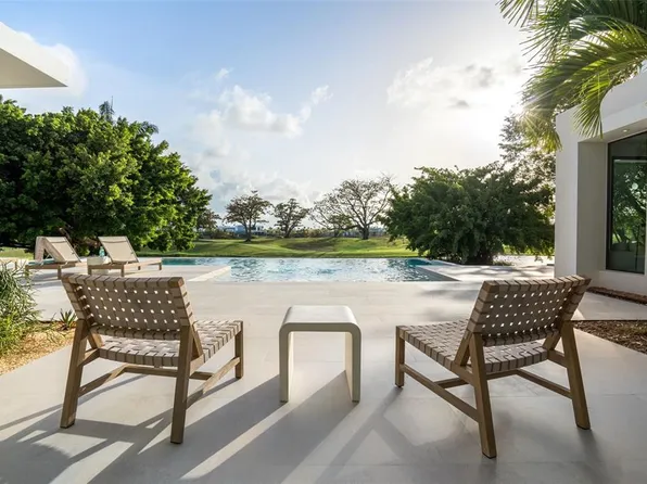 11 GOLF VIEW DRIVE, DORADO, PR 00646