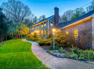 42 Windsong Cir, Bedford, NH 03110