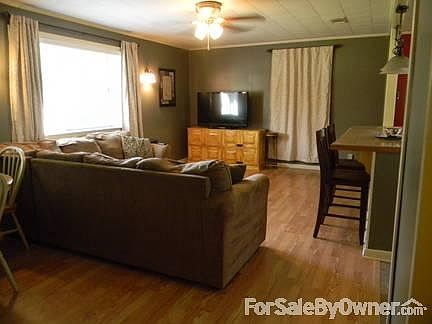 2nd image of 10150 Kimball Dr