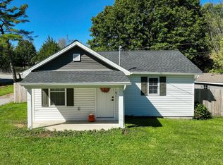 15 Burkholder Rd, Red Lion, PA 17356