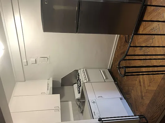 Rented by Punia & Marx Inc. | media 18